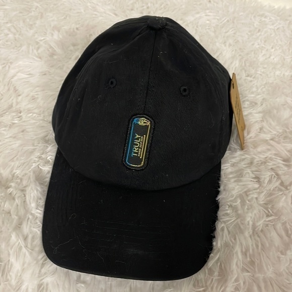 Accessories - Truly HARD SELTZER Baseball cap